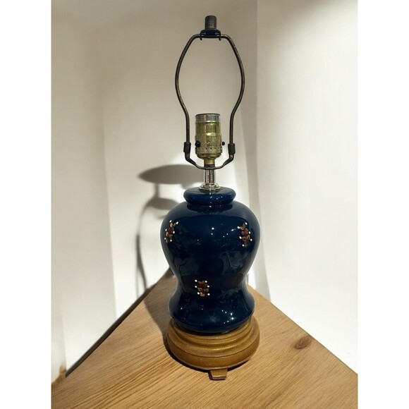 Vtg Blue Ceramic Handpainted Red Floral Decorative Table Accent Lamp Lighting - Picture 1 of 9